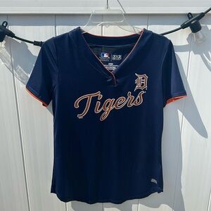 Detroit tigers shirt